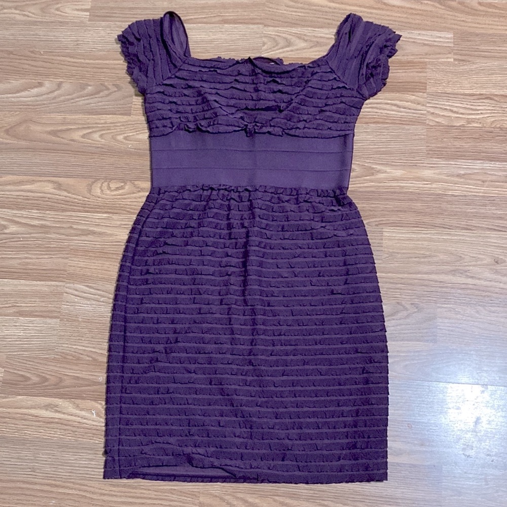 Great Condition Plum Purple Layered Ruffle Stretch Bodycon Midi Dress